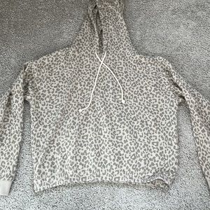 Crop top leopard print American eagle sweater